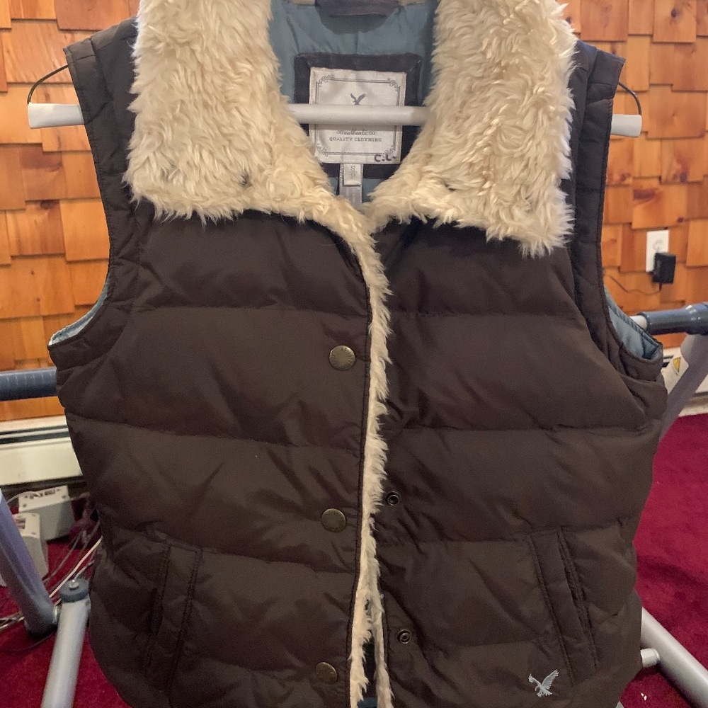 American Eagle Vest